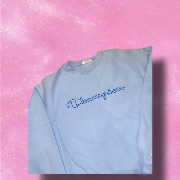 BABY BLUE CHAMPION SWEATSHIRT💕 - Picture 3 of 3